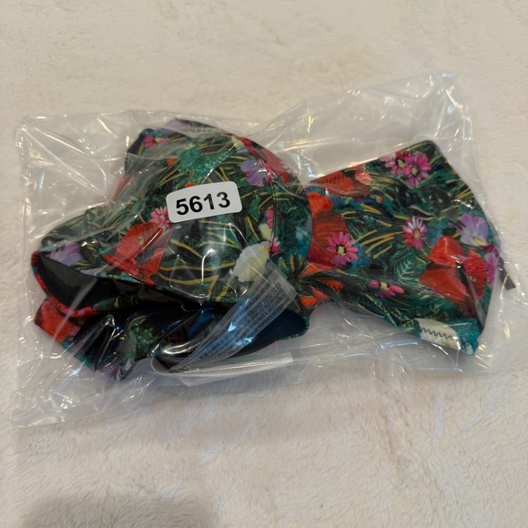 New! Victoria Secret Bombshell Push Up Brazilian Bikini Tropical 45613 - Picture 13 of 13